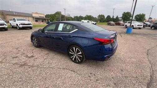2022 Nissan Altima SR FWD