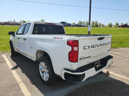 2020 Chevrolet Silverado 1500 Custom