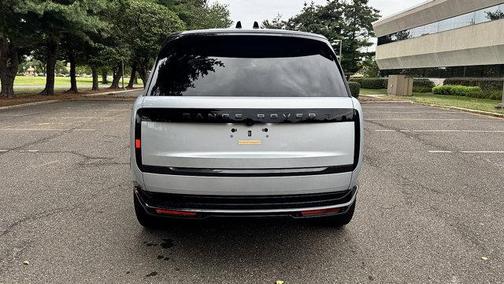 2025 Land Rover Range Rover P400 SE