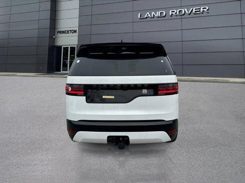 2025 Land Rover Discovery P360 Dynamic SE