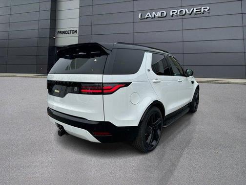 2025 Land Rover Discovery P360 Dynamic SE