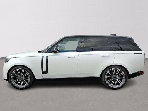 2025 Land Rover Range Rover P530 SE