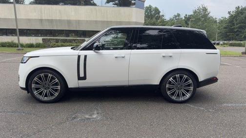 2025 Land Rover Range Rover P530 SE