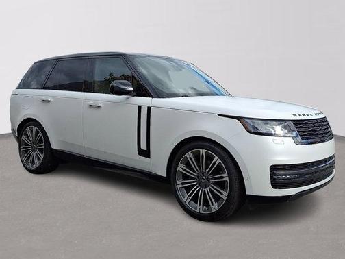 2025 Land Rover Range Rover P530 SE