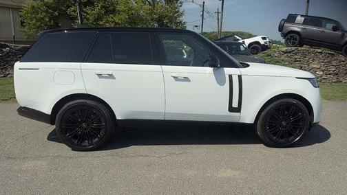 2025 Land Rover Range Rover P400 SE