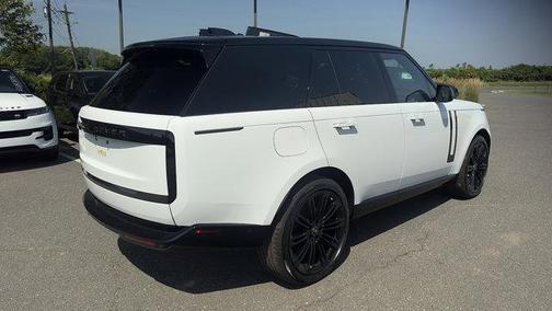 2025 Land Rover Range Rover P400 SE