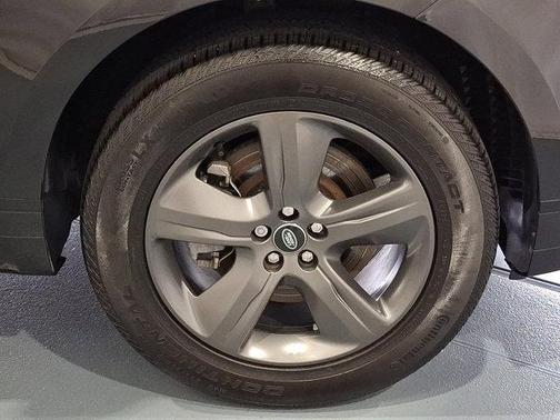 2025 Land Rover Range Rover Velar P250 Dynamic SE