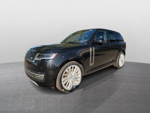 2025 Land Rover Range Rover P530 SE