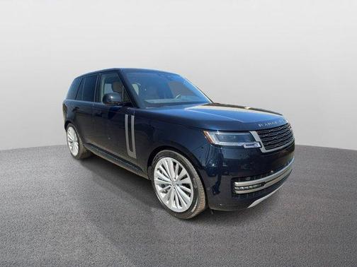 2025 Land Rover Range Rover P530 SE