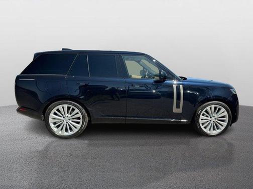 2025 Land Rover Range Rover P530 SE