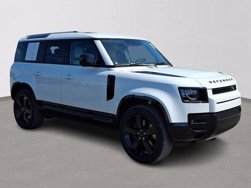 Fuji White 2026 Land Rover Defender P400 X-Dynamic SE