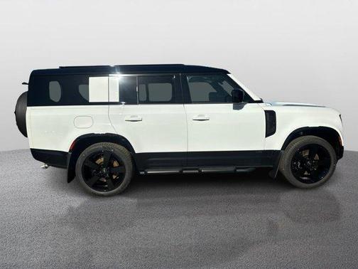 2025 Land Rover Defender P500 V8