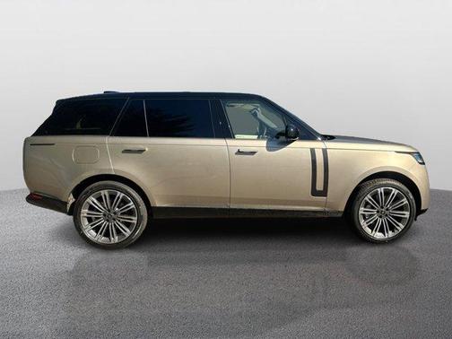2025 Land Rover Range Rover P530 SE 7 Seat