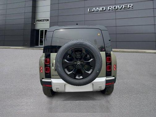2025 Land Rover Defender P400 S