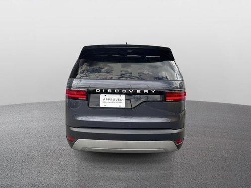 2024 Land Rover Discovery P300 S