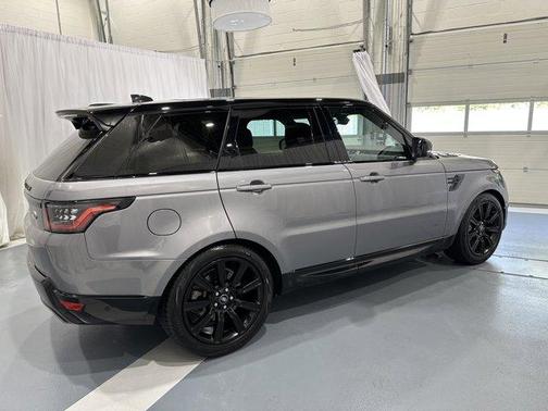 2022 Land Rover Range Rover Sport HSE Silver Edition
