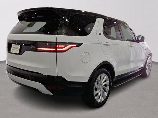 2023 Land Rover Discovery P300 R-Dynamic S