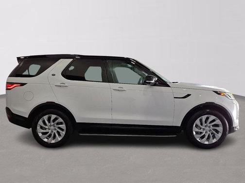 2023 Land Rover Discovery P300 R-Dynamic S