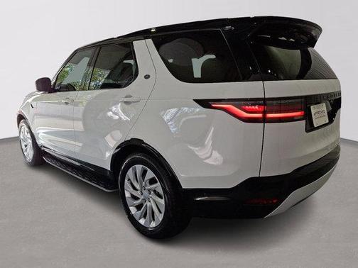 2023 Land Rover Discovery P300 R-Dynamic S