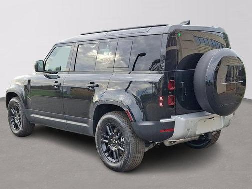 2025 Land Rover Defender P400 S