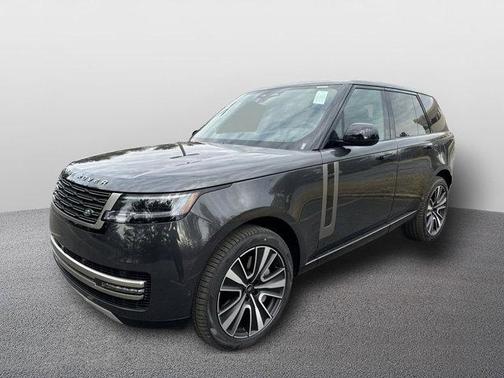 2025 Land Rover Range Rover P530 SE