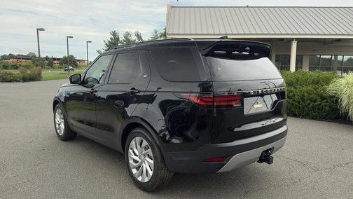 2025 Land Rover Discovery P300 S