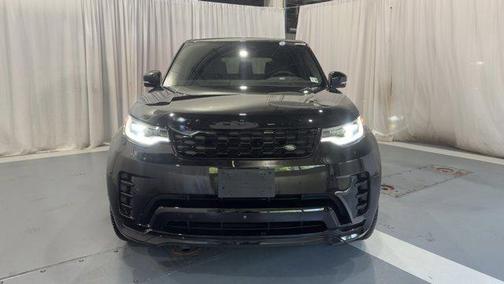 2024 Land Rover Discovery P300 Dynamic SE