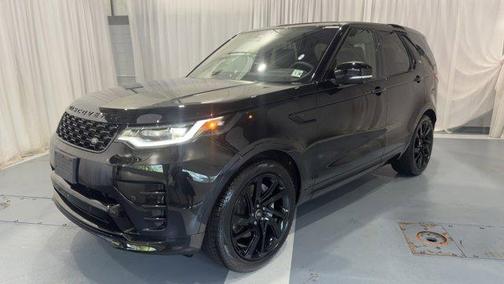 2024 Land Rover Discovery P300 Dynamic SE