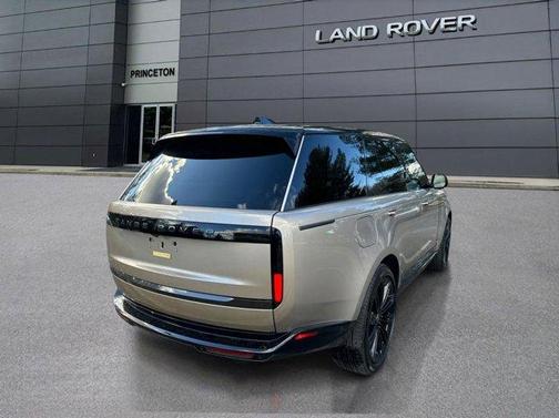 2025 Land Rover Range Rover P530 Autobiography