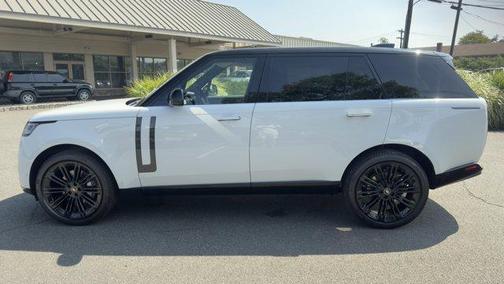 2025 Land Rover Range Rover P400 SE 7 Seat