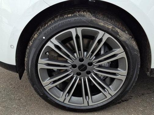 2026 Land Rover Range Rover P400 SE