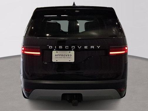 2024 Land Rover Discovery P300 S