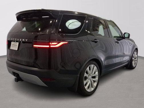 2024 Land Rover Discovery P300 S