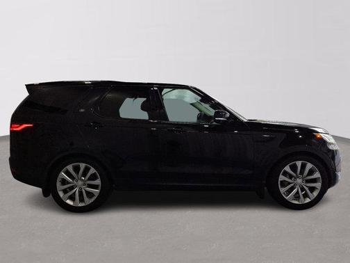 2024 Land Rover Discovery P300 S