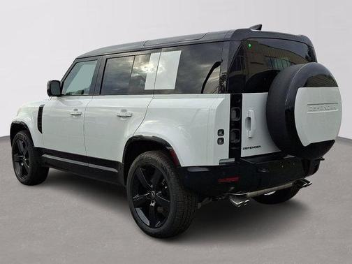 2025 Land Rover Defender P525 V8