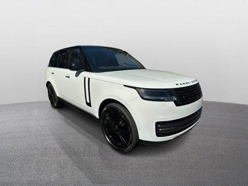 2025 Land Rover Range Rover P530 SE