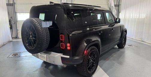 2024 Land Rover Defender P300