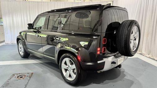 2025 Land Rover Defender P300