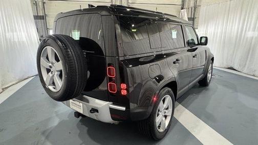 2025 Land Rover Defender P300