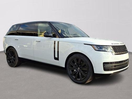 2025 Land Rover Range Rover P400 SE 7 Seat