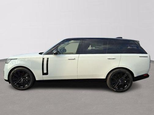 2025 Land Rover Range Rover P400 SE 7 Seat
