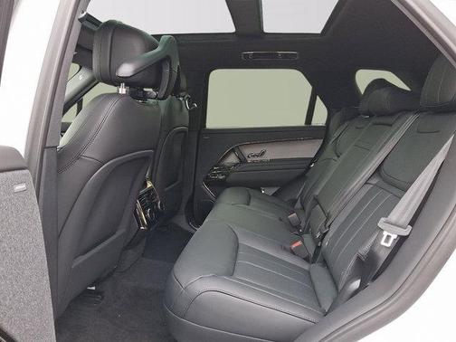 2025 Land Rover Range Rover Sport P360 SE