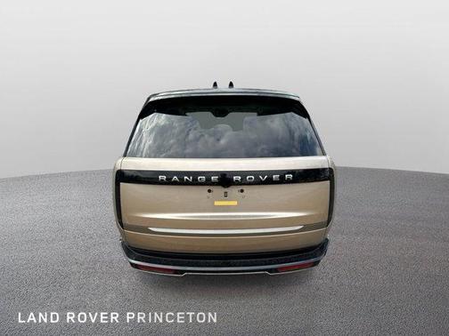 2025 Land Rover Range Rover P400 SE