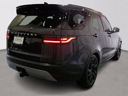 2025 Land Rover Discovery P300 S