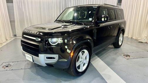 2023 Land Rover Defender SE