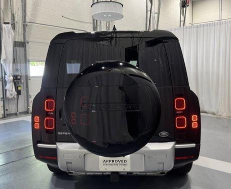 2023 Land Rover Defender SE