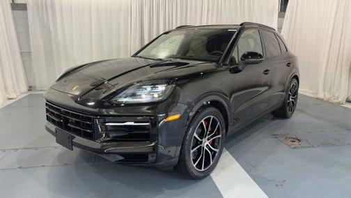 2024 Porsche Cayenne S