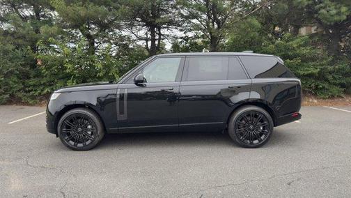 2025 Land Rover Range Rover P530 SE 7 Seat