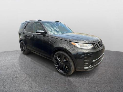 2025 Land Rover Discovery P300 Dynamic SE