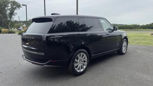 2025 Land Rover Range Rover P400 SE 7 Seat